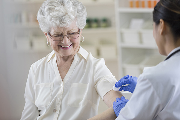 image of patient being vaccinated